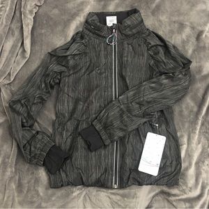 Rare Ivivva Born to Run Jacket size 14